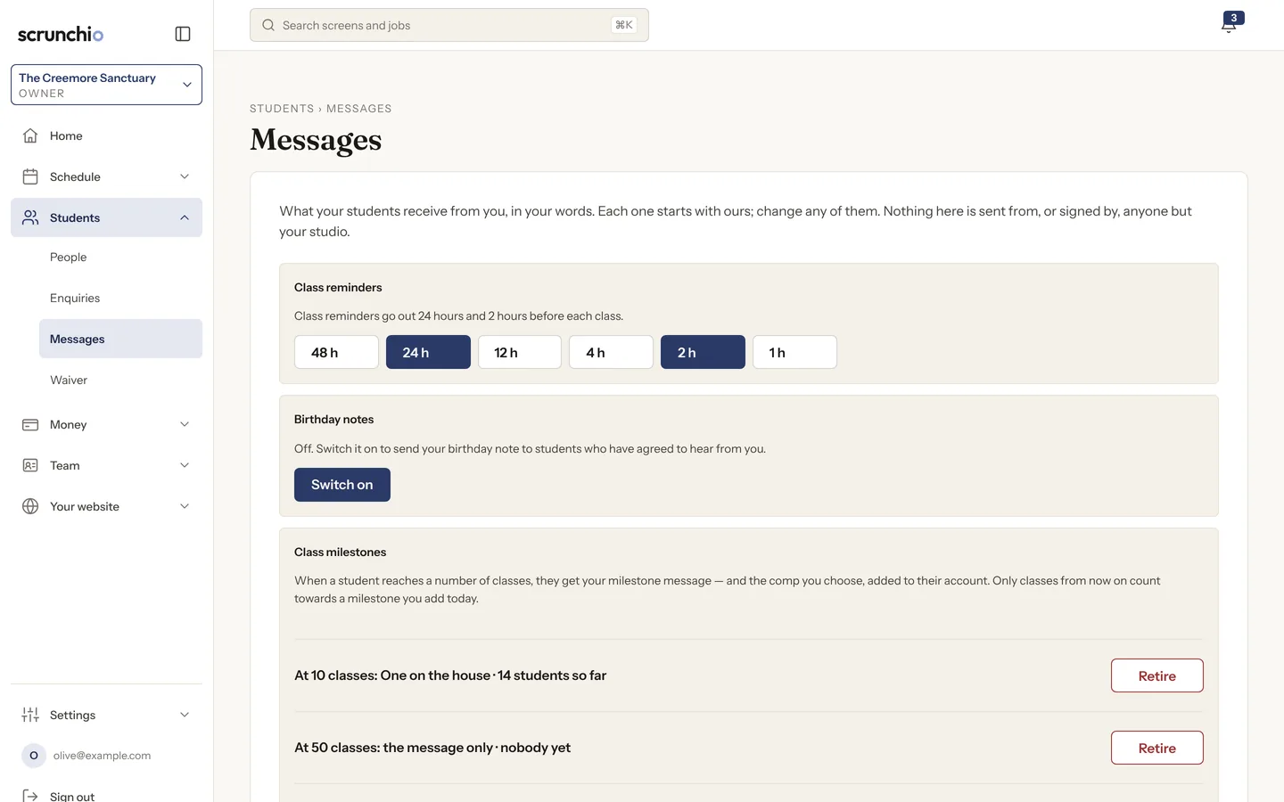The Messages screen: class reminders at 24 and 2 hours before, birthday notes switched off, and two class milestones with the comp each one gives.